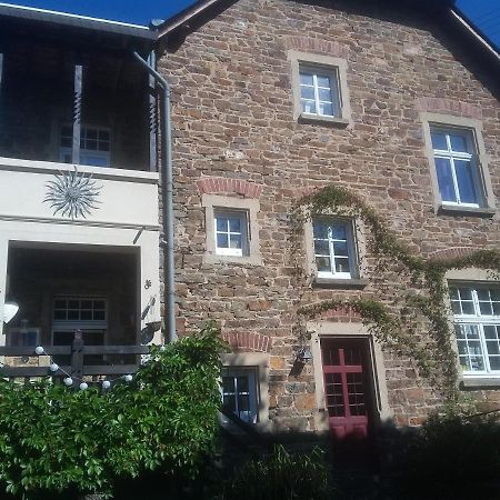 Huehnerstaellchen Dumpelfeld Luaran gambar
