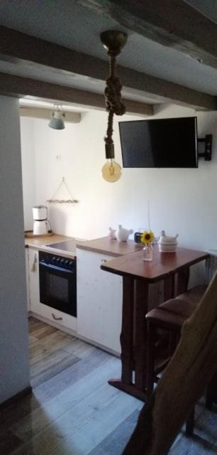 Huehnerstaellchen Dumpelfeld Luaran gambar