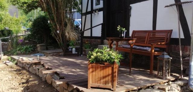 Huehnerstaellchen Dumpelfeld Luaran gambar