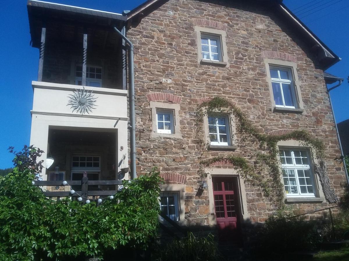 Huehnerstaellchen Dumpelfeld Luaran gambar